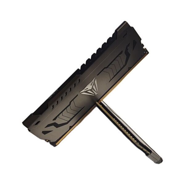 Kit 2x8 GB DDR4 3000 Mhz Viper